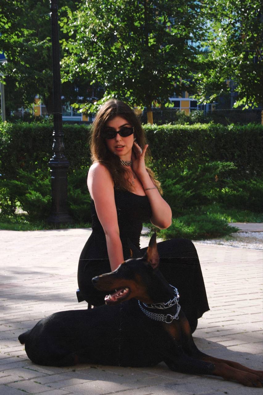 Аренда добермана для фотосессии на улице в Москве