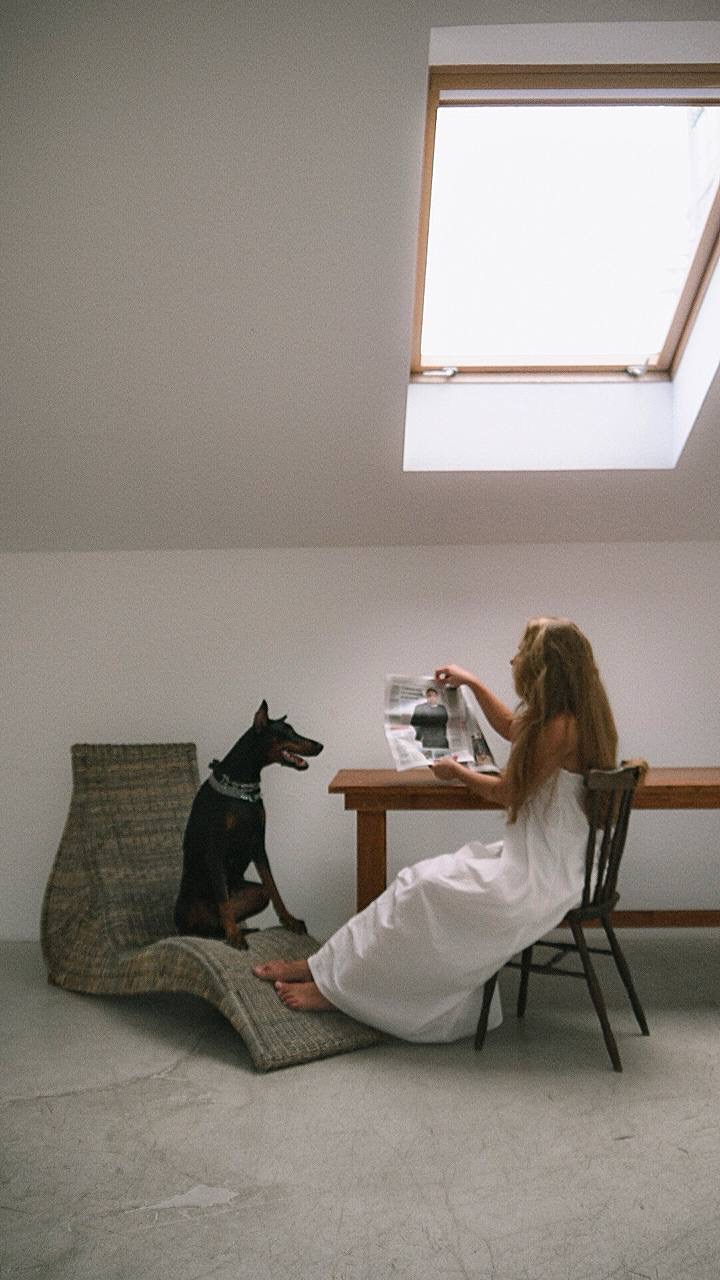 Фото сет в студии с доберманом